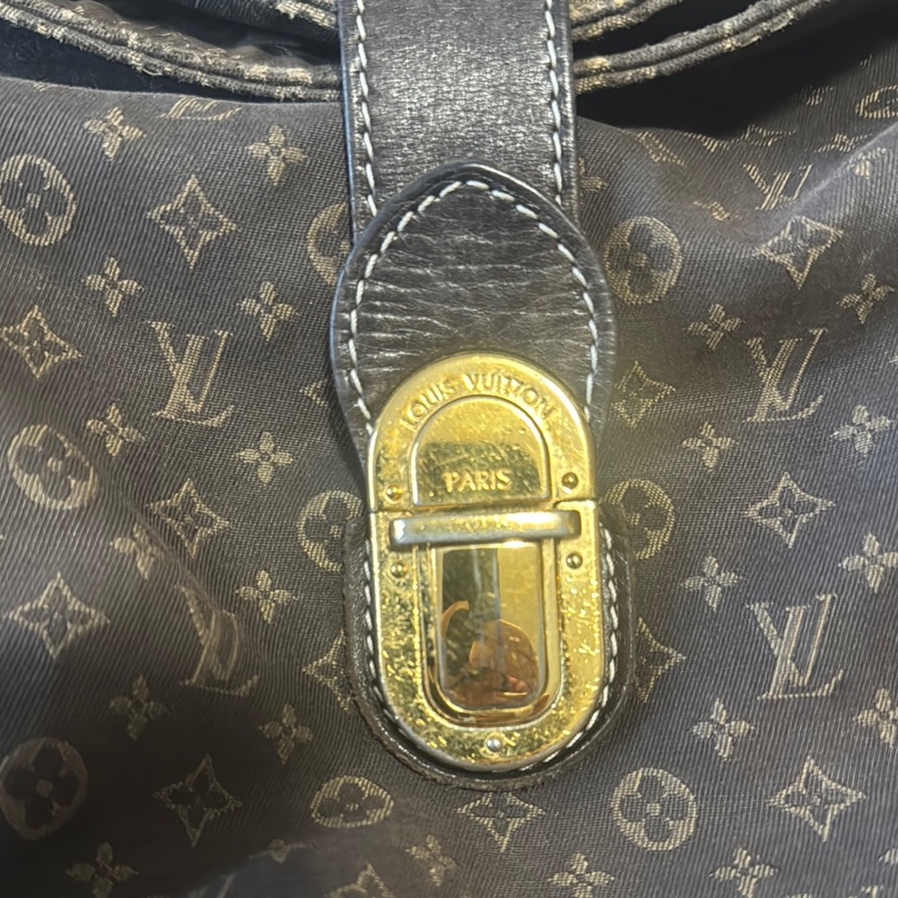 Louis Vuitton Brown and Gold Monogram Shoulder Bag with Gold Hardware - Picture 3 of 14